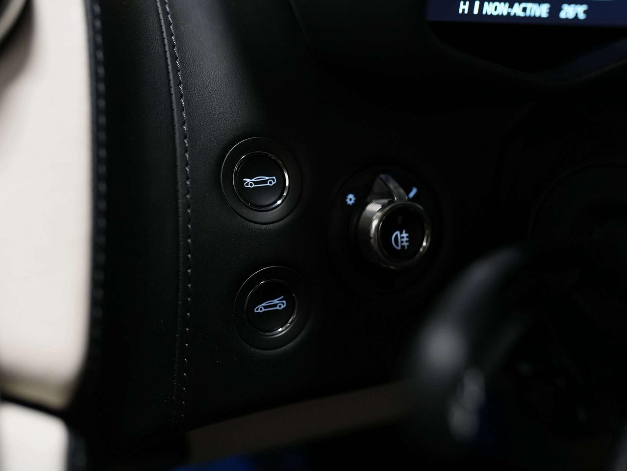 2020 McLaren GT GT | B&O | MAGIC SKY | 20 IN Photo