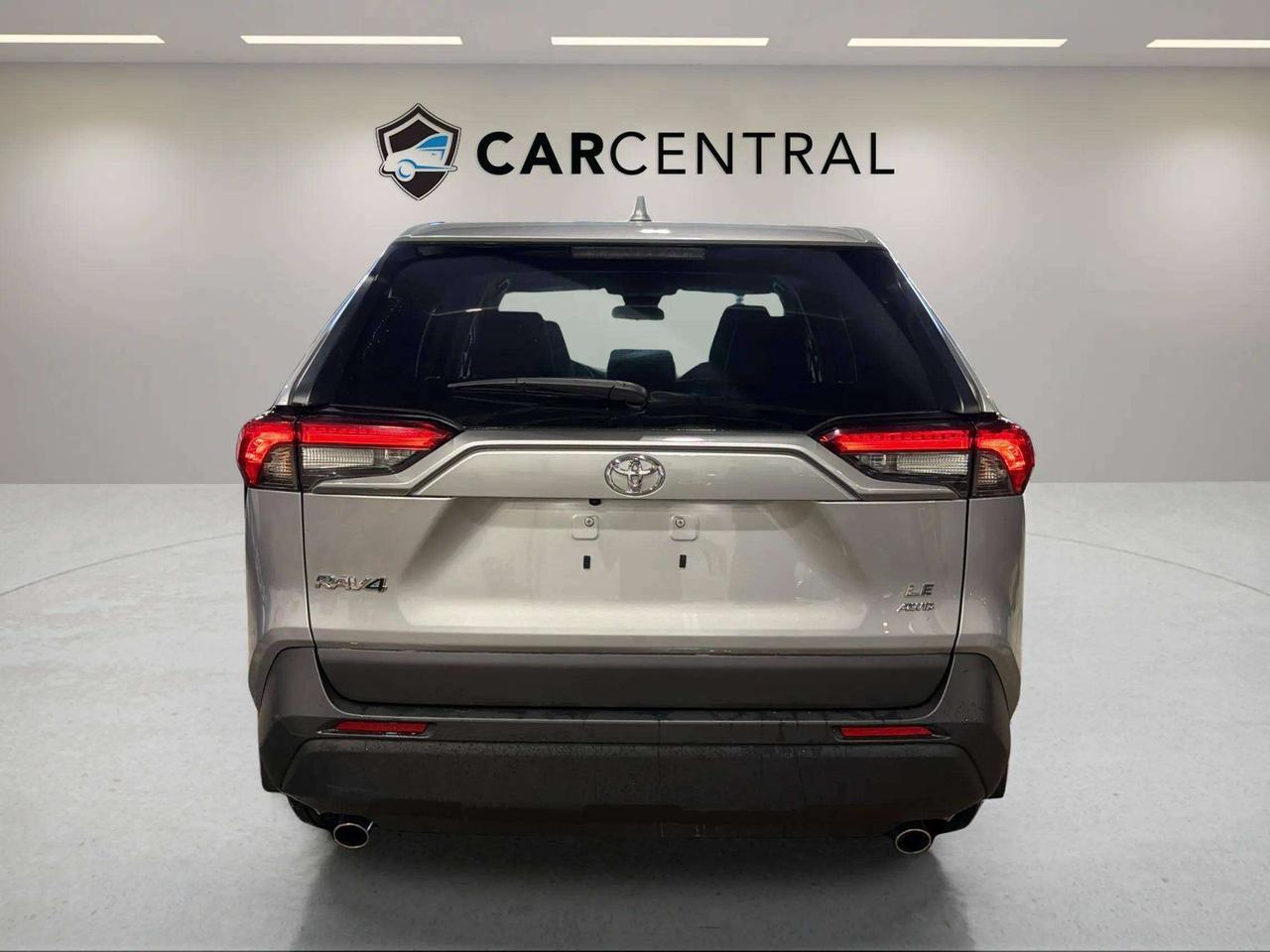 2023 Toyota RAV4 LE | AWD |CLEAN CARFAX | CARPLAY | HEATED SEATS Photo