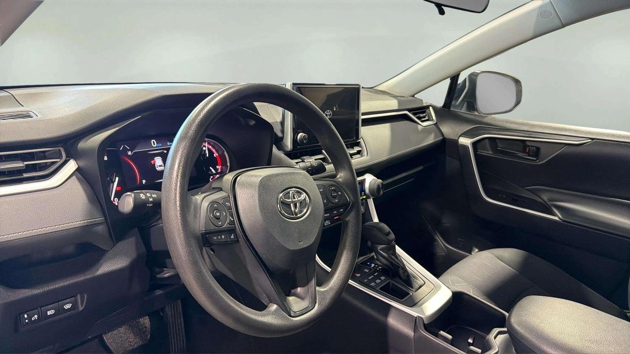 2023 Toyota RAV4 LE | AWD |CLEAN CARFAX | CARPLAY | HEATED SEATS Photo
