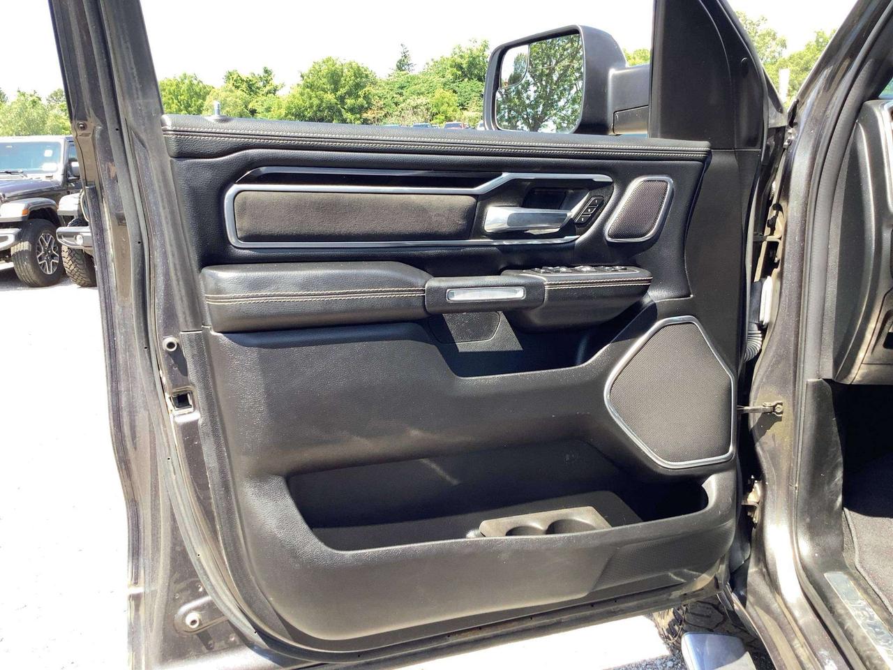 2022 RAM 1500 Laramie Sport | Panoroof | Vented Leather | 4X4 Photo