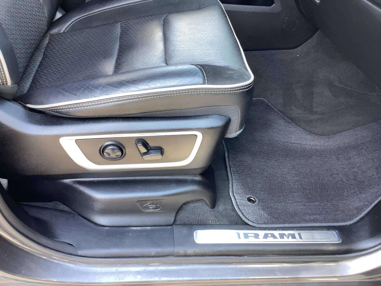 2022 RAM 1500 Laramie Sport | Panoroof | Vented Leather | 4X4 Photo