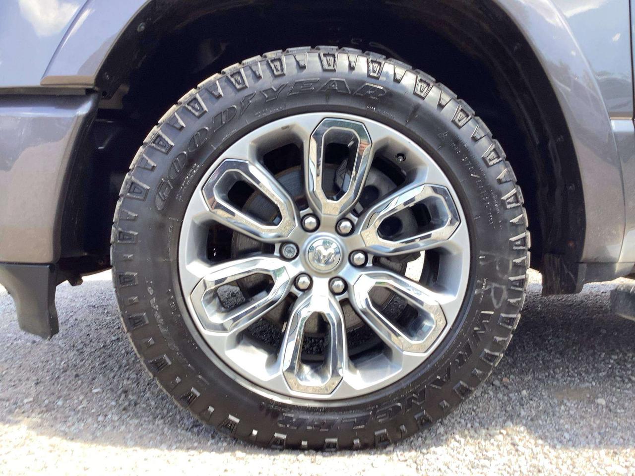 2022 RAM 1500 Laramie Sport | Panoroof | Vented Leather | 4X4 Photo