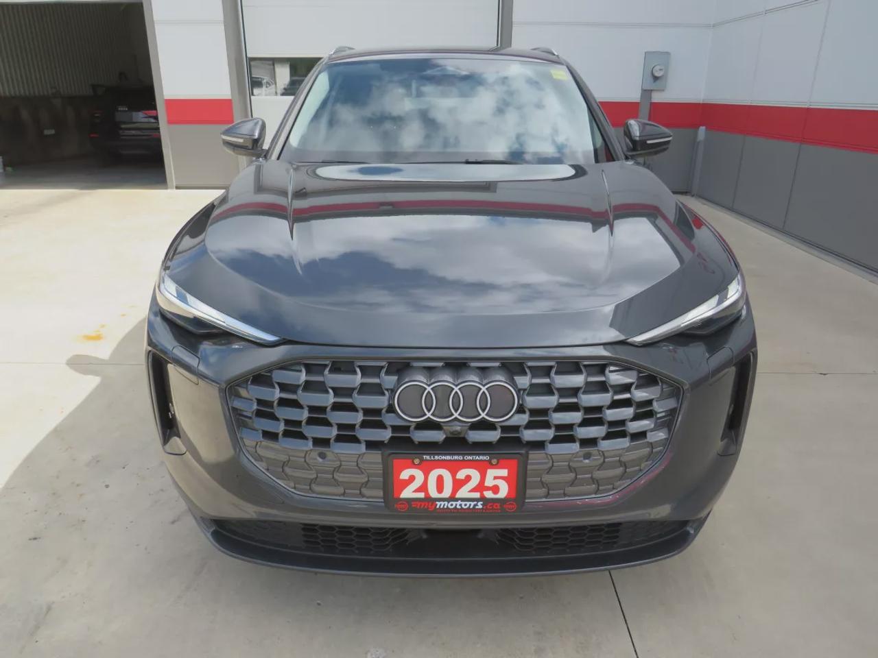 2025 Audi Q5 Premium | AWD | Automatic | Alloy Wheels | Panoramic Sunroof | Leather Seats | Heated Seats | Heated Steering Wheel | Power Driver & Passenger Seats | Dual Climate Control | Touchscreen Display | Android Auto & Apple CarPlay | USB-C Ports | Power Liftgate Photo