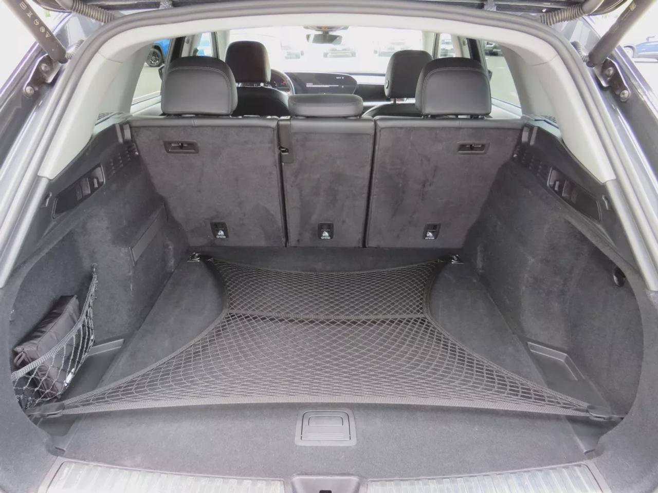 2025 Audi Q5 Premium | AWD | Automatic | Alloy Wheels | Panoramic Sunroof | Leather Seats | Heated Seats | Heated Steering Wheel | Power Driver & Passenger Seats | Dual Climate Control | Touchscreen Display | Android Auto & Apple CarPlay | USB-C Ports | Power Liftgate Photo