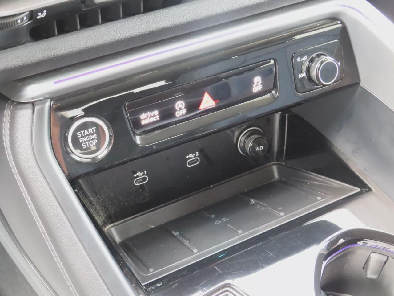 2025 Audi Q5 Premium | AWD | Automatic | Alloy Wheels | Panoramic Sunroof | Leather Seats | Heated Seats | Heated Steering Wheel | Power Driver & Passenger Seats | Dual Climate Control | Touchscreen Display | Android Auto & Apple CarPlay | USB-C Ports | Power Liftgate Photo