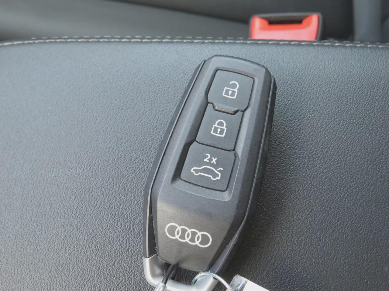 2025 Audi Q5 Premium | AWD | Automatic | Alloy Wheels | Panoramic Sunroof | Leather Seats | Heated Seats | Heated Steering Wheel | Power Driver & Passenger Seats | Dual Climate Control | Touchscreen Display | Android Auto & Apple CarPlay | USB-C Ports | Power Liftgate Photo