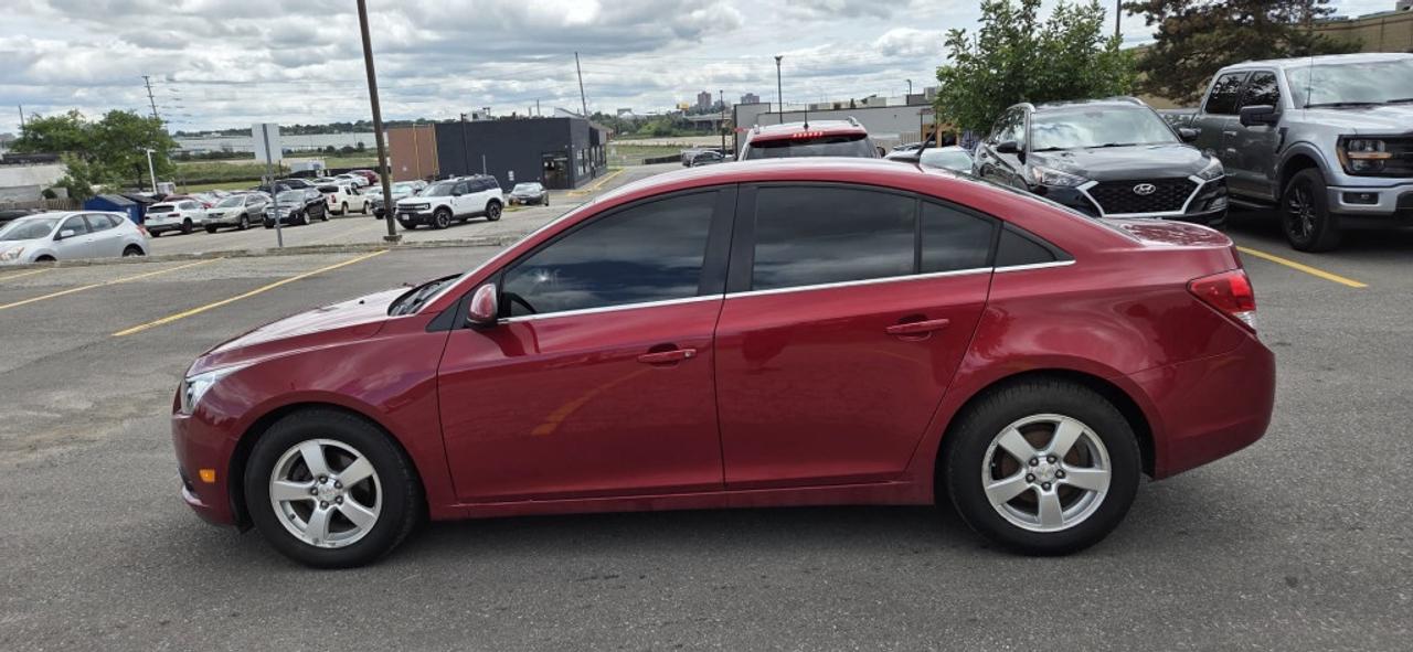2012 Chevrolet Cruze 2LT 4dr Sedan (1.4L 4cyl Turbo 6M) Photo