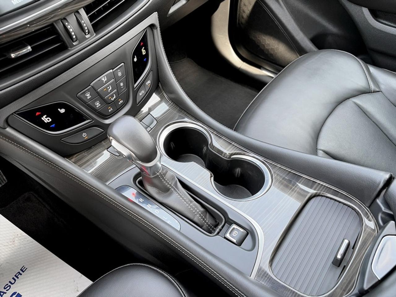 2020 Buick Envision Essence  **LEATHER - PWR GATE** Photo