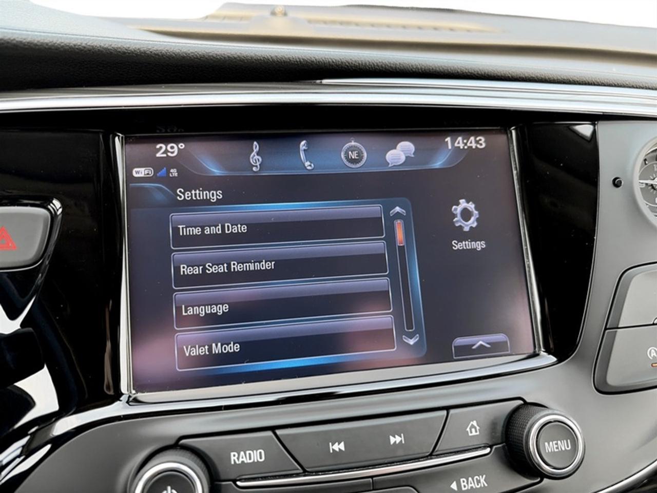 2020 Buick Envision Essence  **LEATHER - PWR GATE** Photo