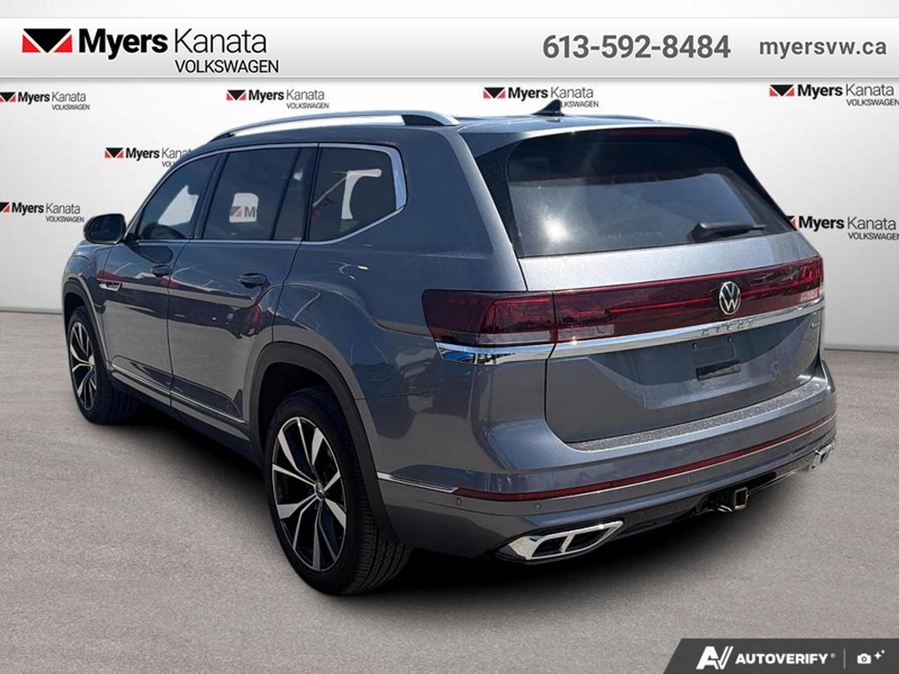 2024 Volkswagen Atlas Execline 2.0 TSI  - One owner Photo2
