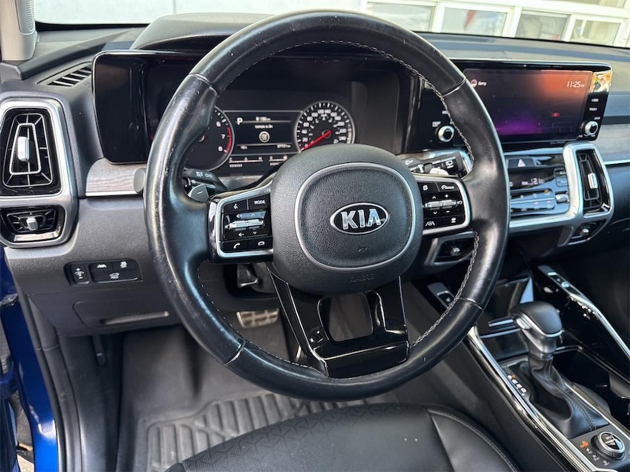 2021 Kia Sorento EX+  Panoramic Sunroof Photo3