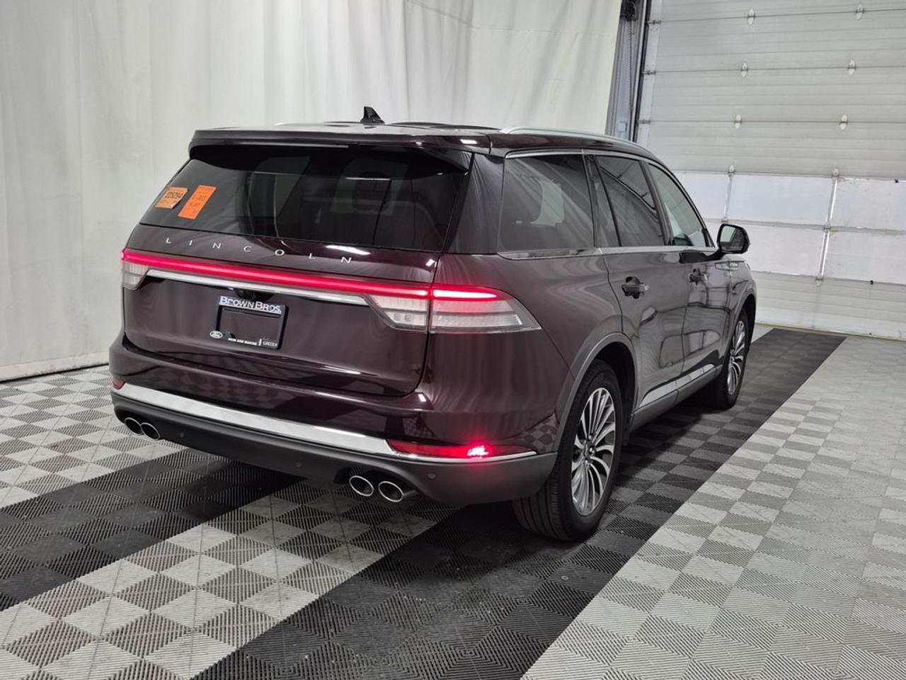 2023 Lincoln Aviator Reserve Photo2