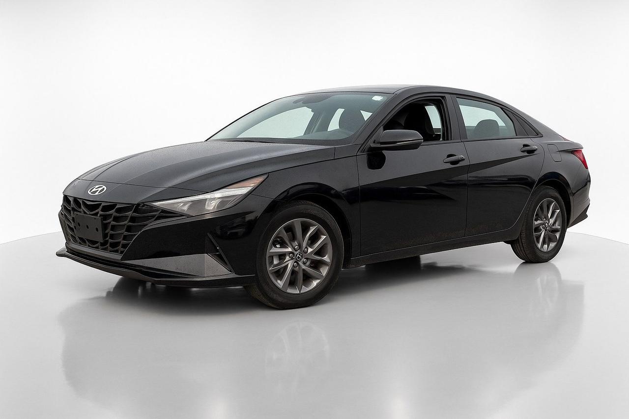 Used 2025 Hyundai Elantra Preferred for sale in London, ON