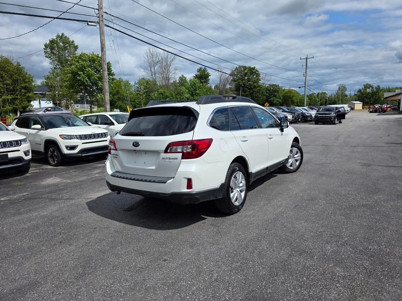 2017 Subaru Outback 2.5i Photo4