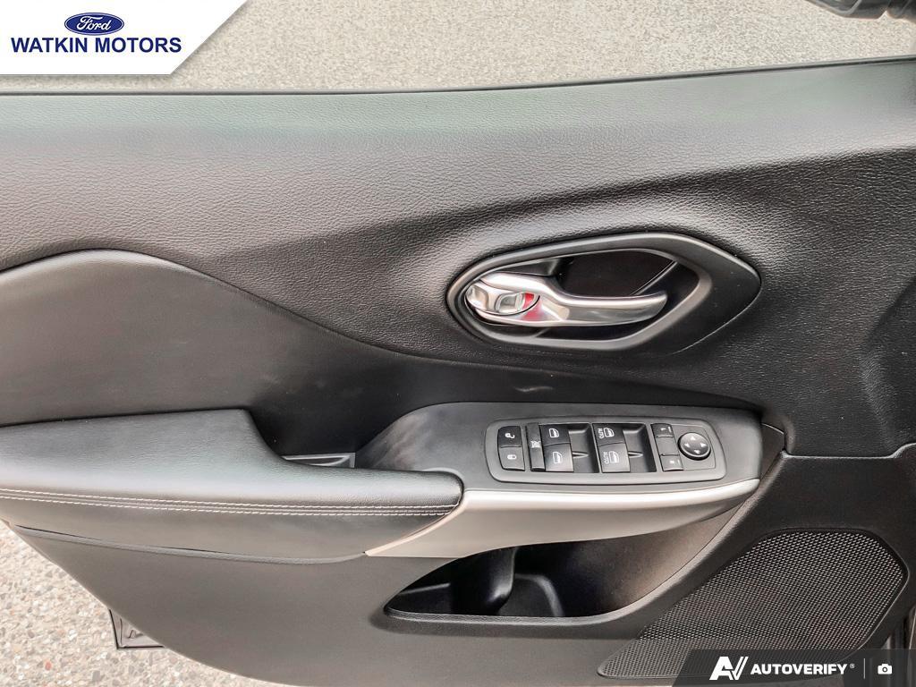 2021 Jeep Cherokee photo 20