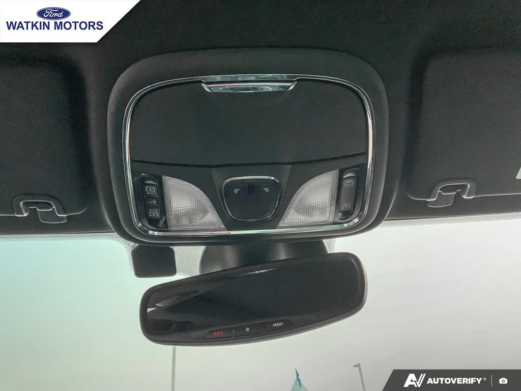 2021 Jeep Cherokee photo 24