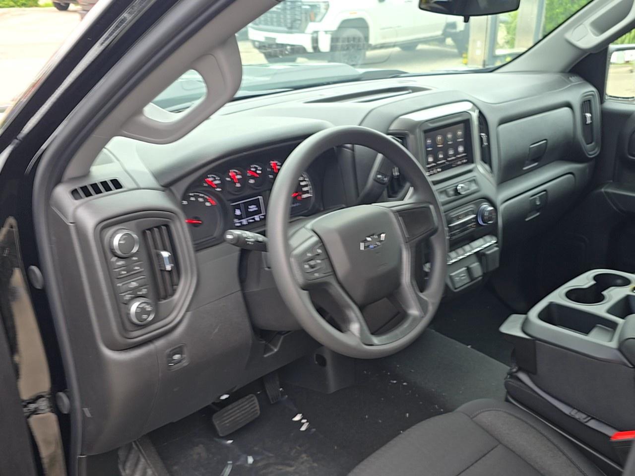 2026 Chevrolet Silverado 1500 Crew Cab Short Box 4-Wheel Drive Custom Trail Boss Photo