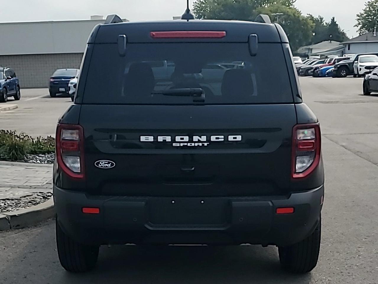 2026 Ford Bronco Sport Outer Banks 4x4 Photo3