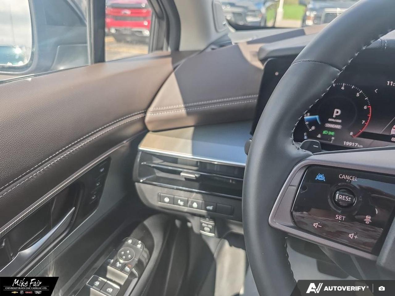 2025 Nissan Murano AWD PLATINUM Photo