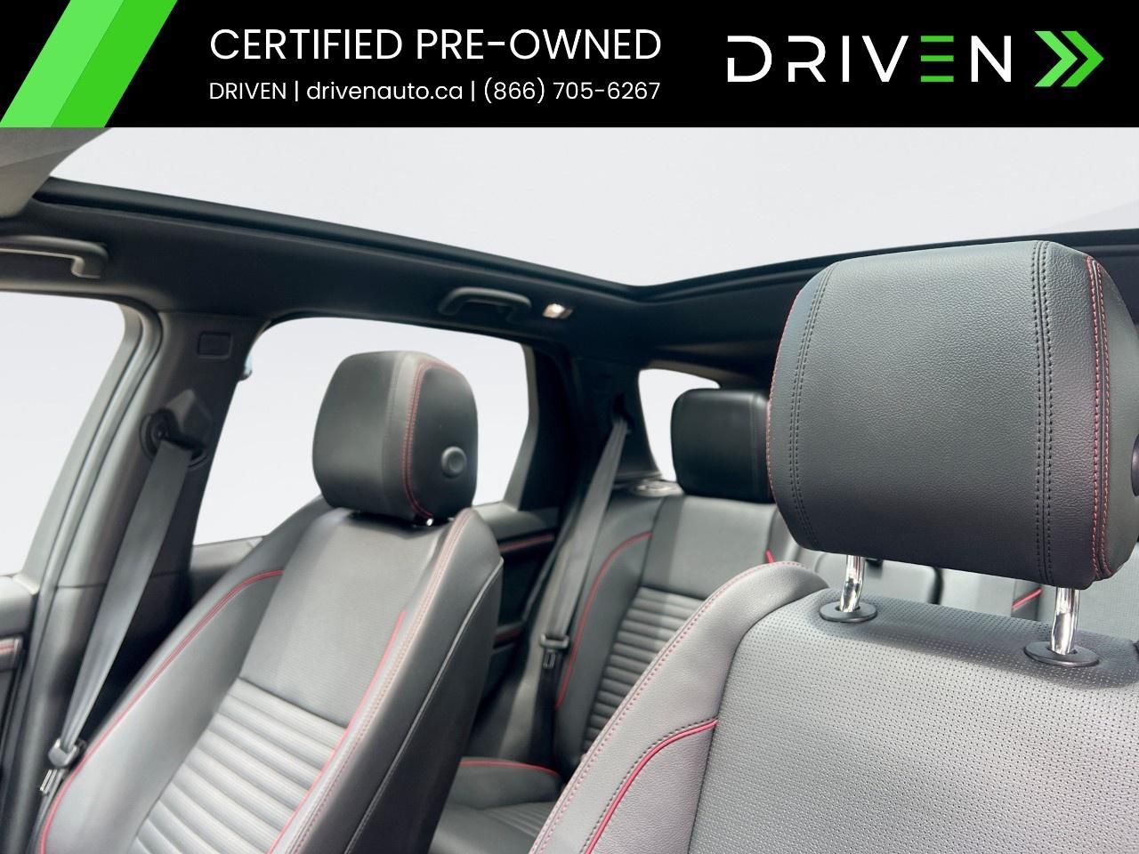 2023 Land Rover Discovery Sport R-Dynamic SE 4WD Photo