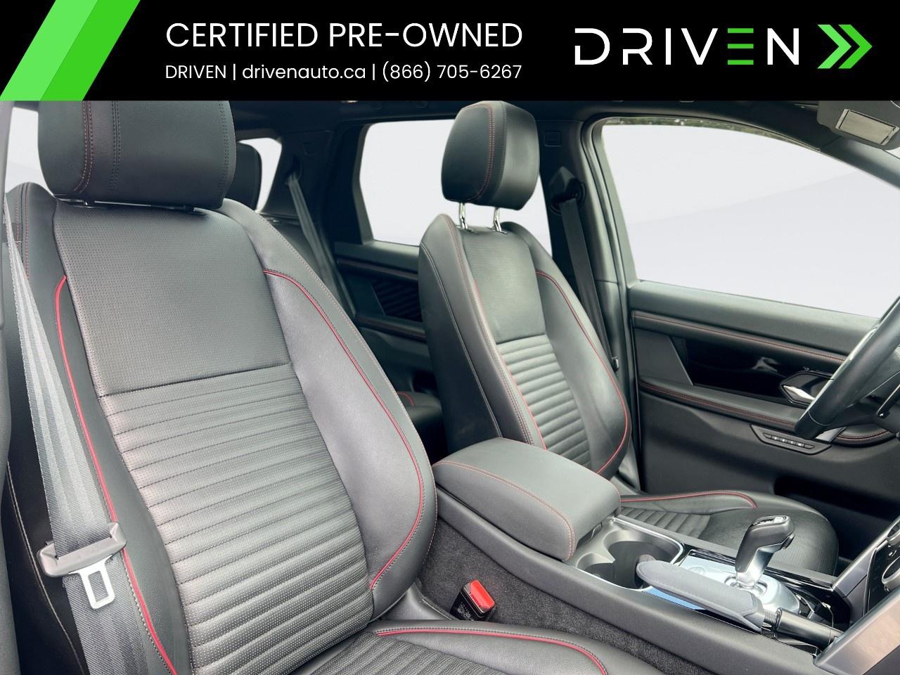 2023 Land Rover Discovery Sport R-Dynamic SE 4WD Photo