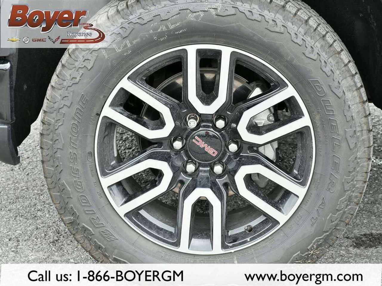 2025 GMC Sierra 1500 Crew Cab Short Box 4-Wheel Drive AT4 Photo