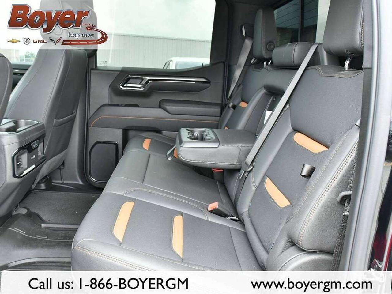 2025 GMC Sierra 1500 Crew Cab Short Box 4-Wheel Drive AT4 Photo