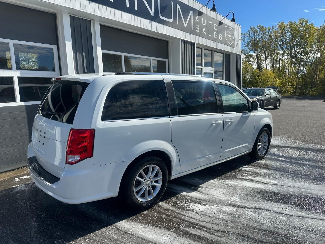 2018 Dodge Grand Caravan CVP/SXT Photo