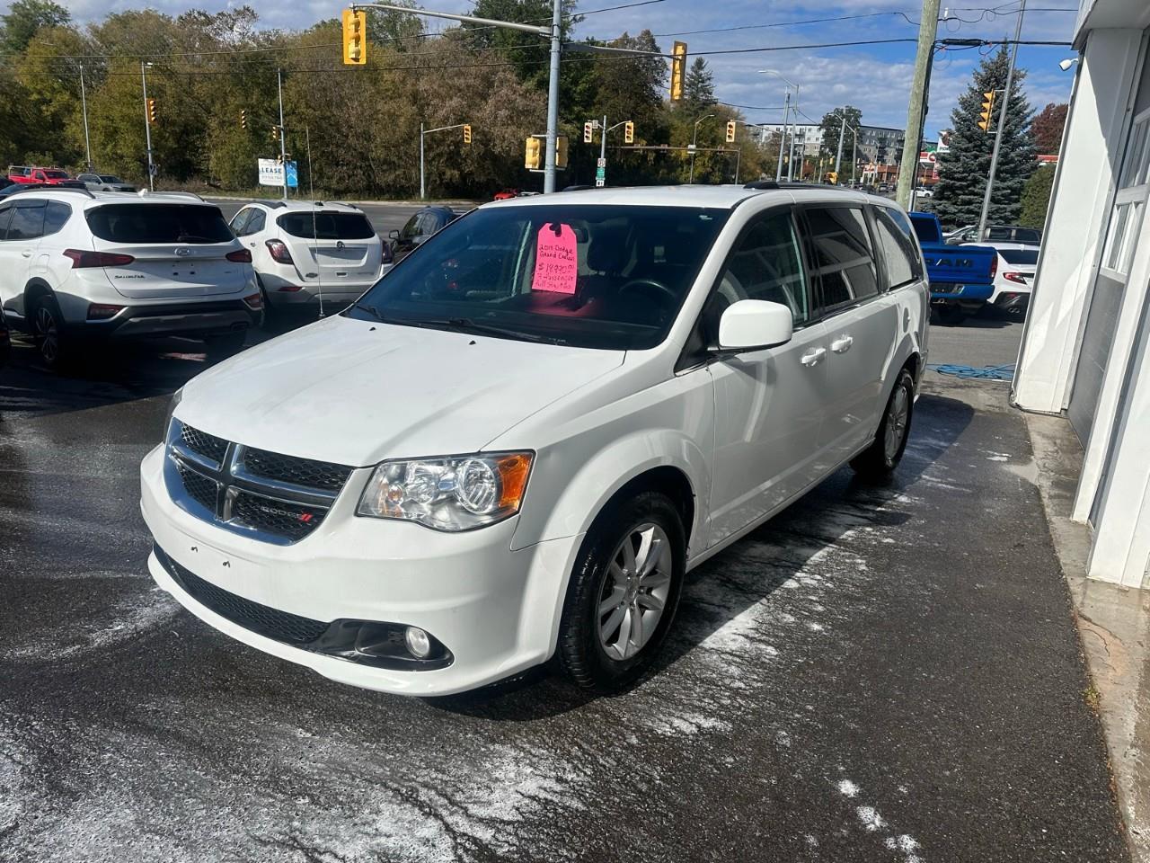 2018 Dodge Grand Caravan CVP/SXT Photo
