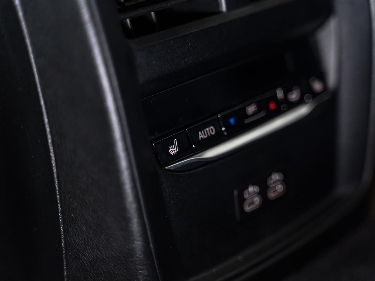 2021 BMW 318 M340i xDrive|M Performance Pkg|Premium Enhanced Pkg|Individual Interior & Exterior|Laser Lights Photo