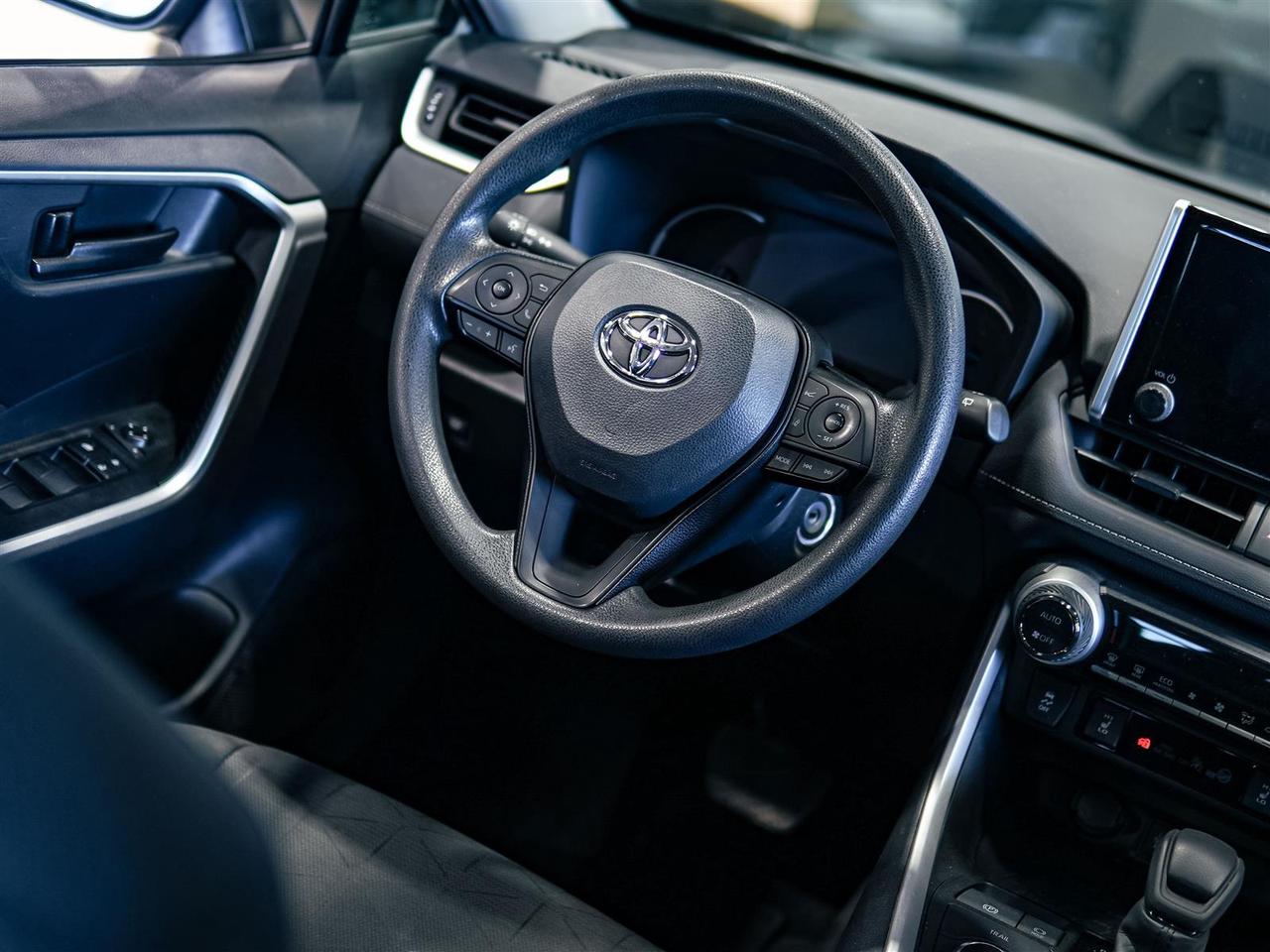 2023 Toyota RAV4 Hybrid HYBRID LE AWD | TOYOTA SERVICED | NO ACCIDENTS Photo