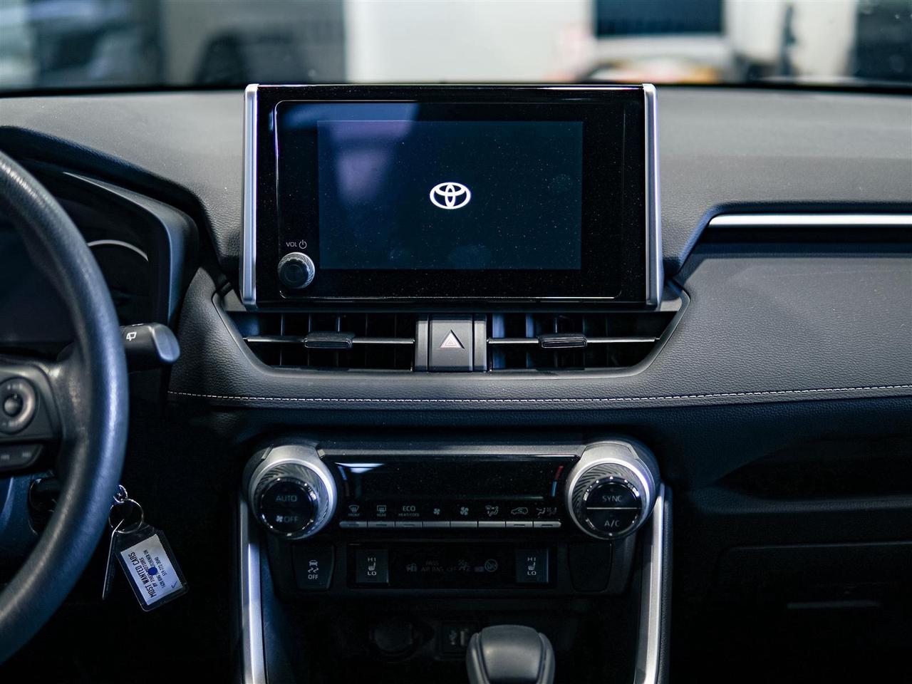 2023 Toyota RAV4 Hybrid HYBRID LE AWD | TOYOTA SERVICED | NO ACCIDENTS Photo