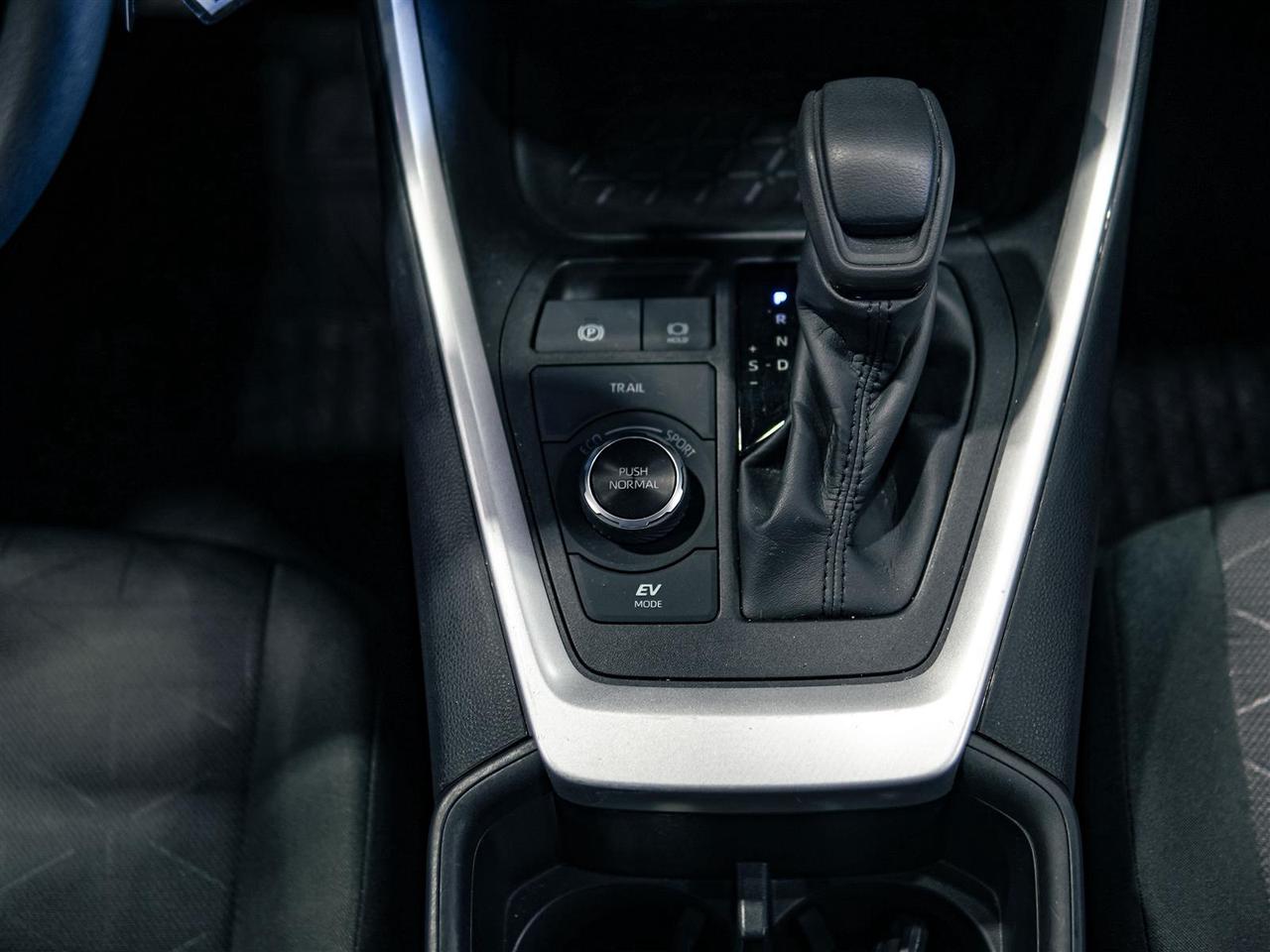 2023 Toyota RAV4 Hybrid HYBRID LE AWD | TOYOTA SERVICED | NO ACCIDENTS Photo
