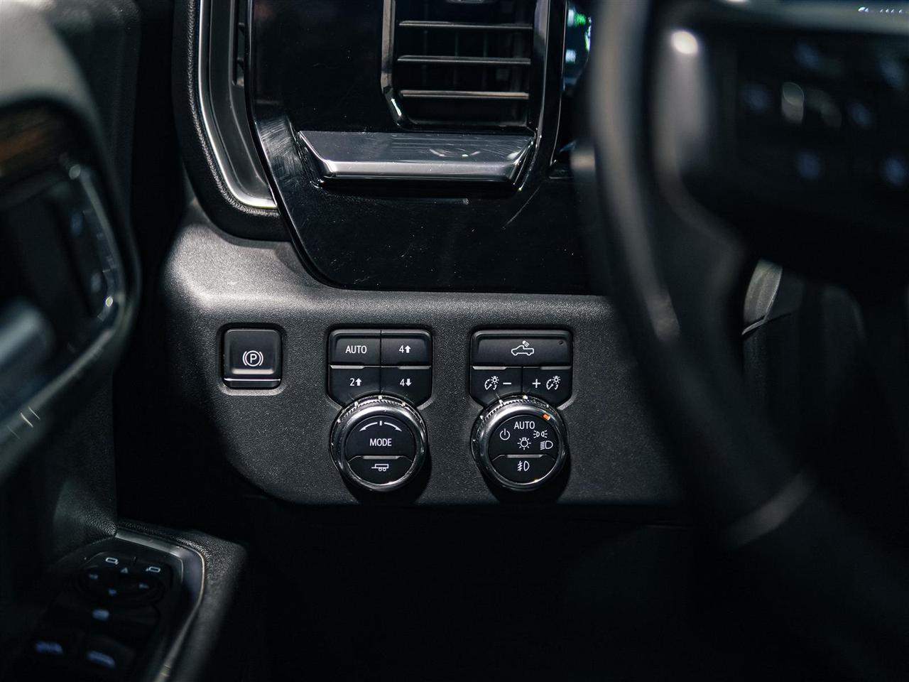2024 GMC Sierra 1500 ELEVATION | 4X4 | 3.0 DIESEL | X31 | NO ACCIDENTS Photo