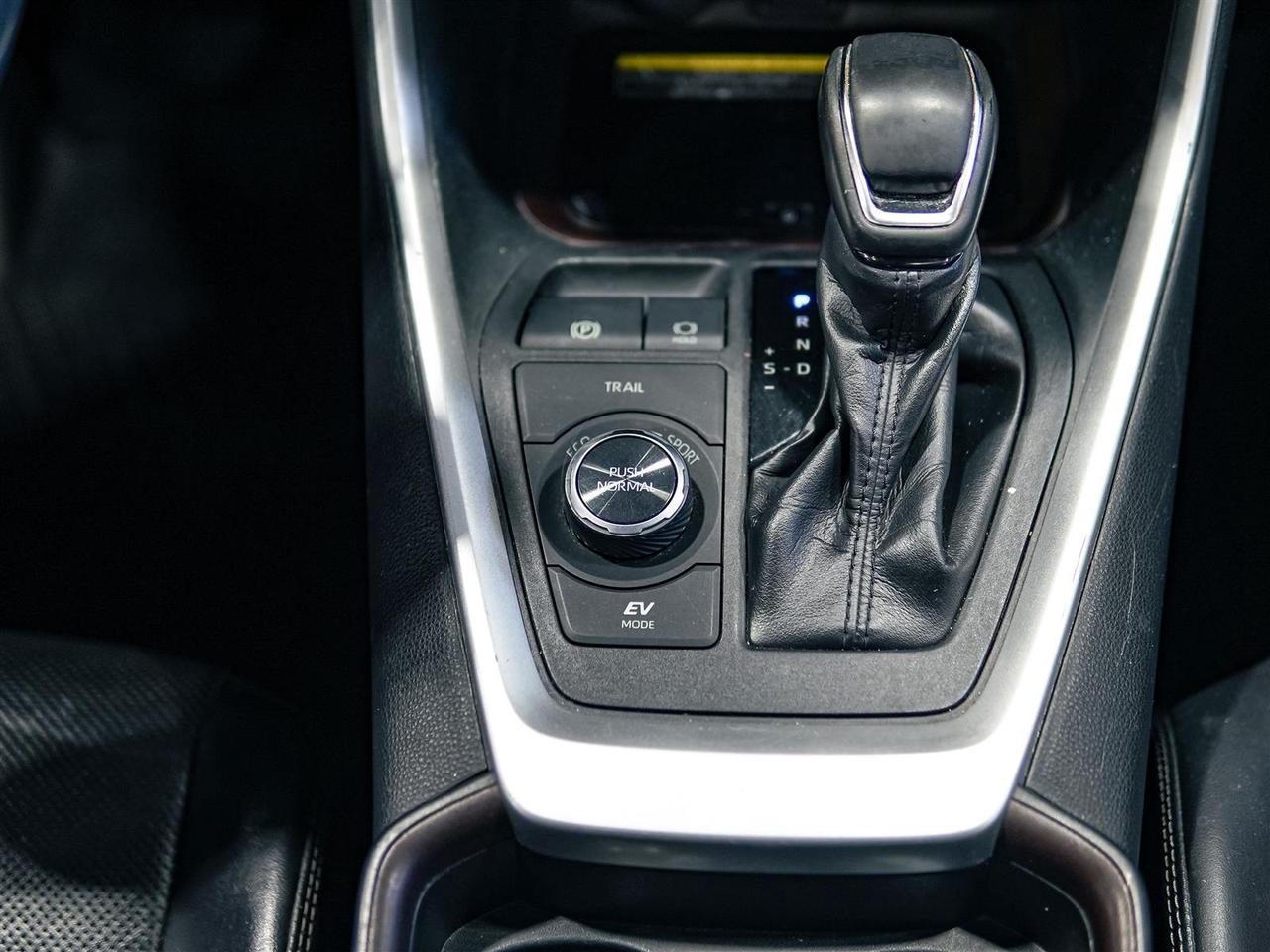 2019 Toyota RAV4 Hybrid HYBRID LIMITED AWD | NO ACCIDENTS Photo