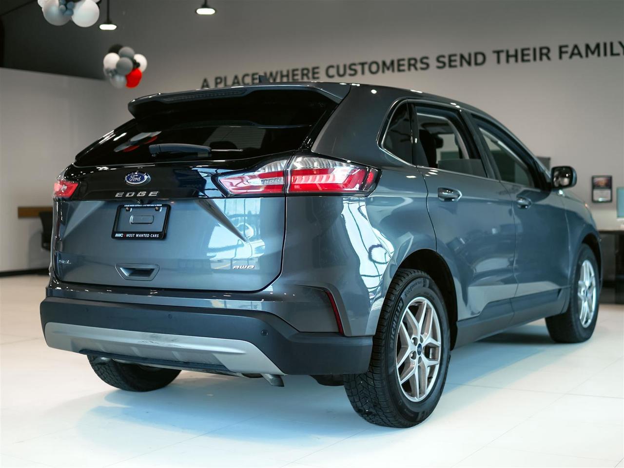 2022 Ford Edge SEL AWD | 12 INCH SCREEN | NO ACCIDENTS Photo