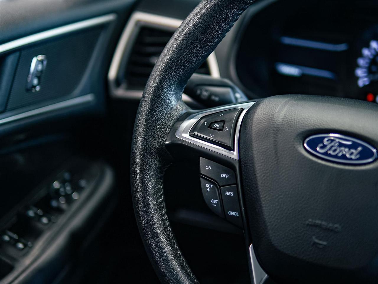 2022 Ford Edge SEL AWD | 12 INCH SCREEN | NO ACCIDENTS Photo