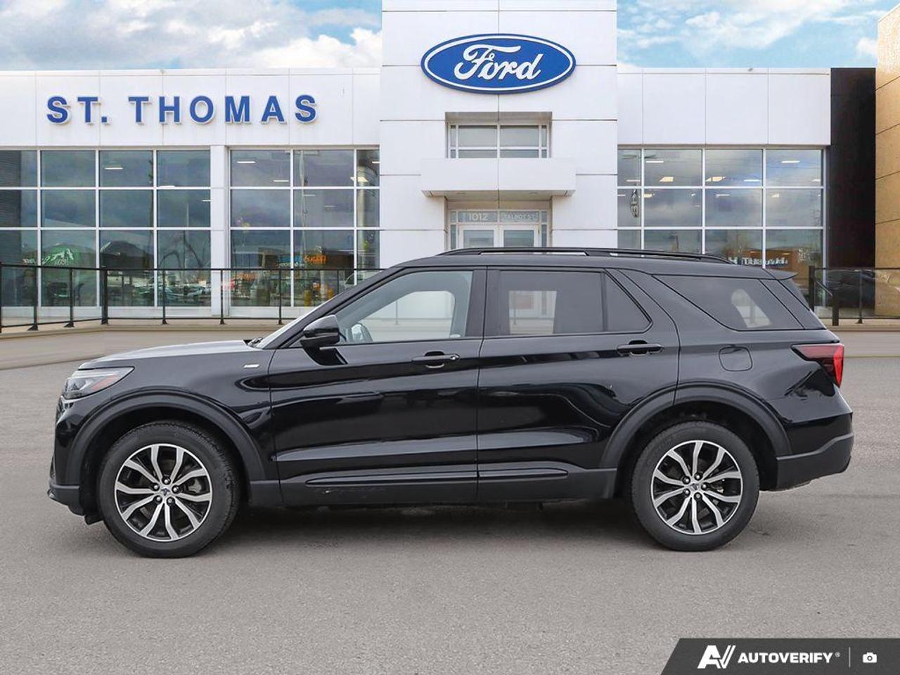 2025 Ford Explorer ST-Line Photo