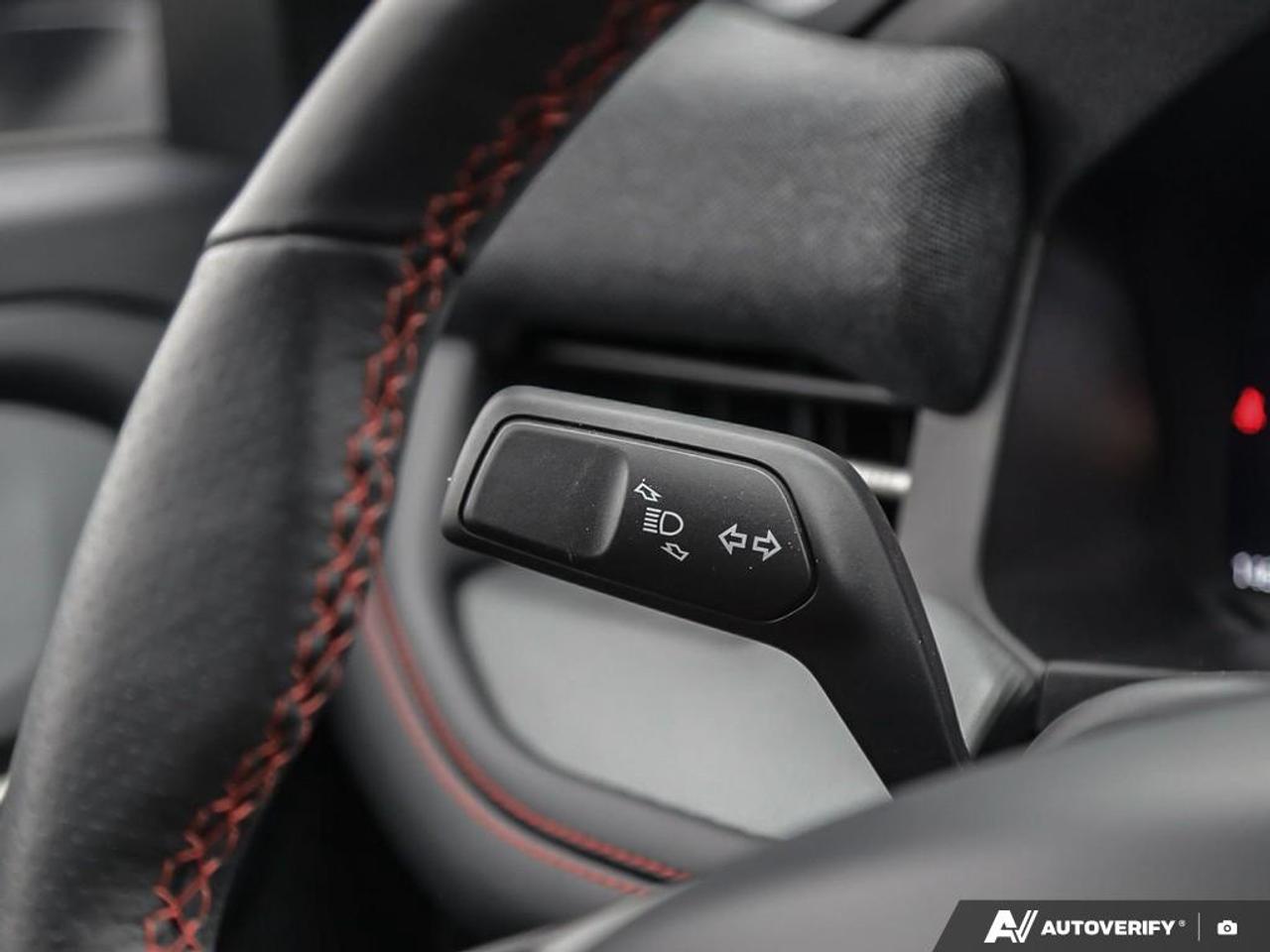 2025 Ford Explorer ST-Line Photo