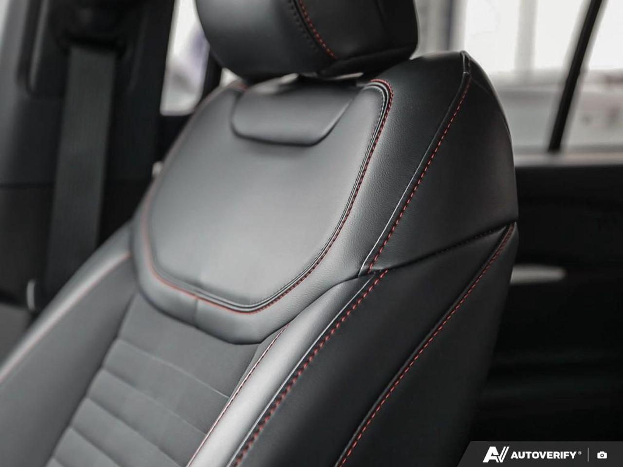 2025 Ford Explorer ST-Line Photo
