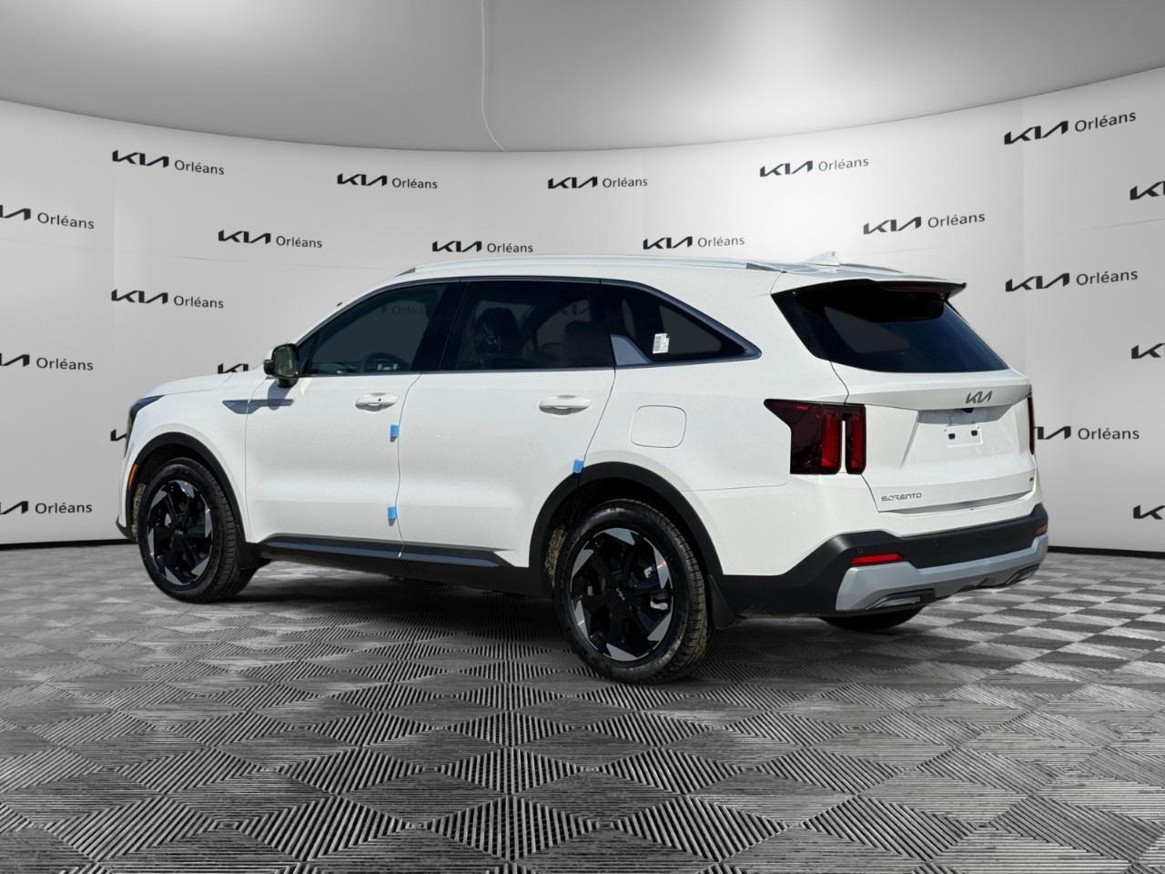 2026 Kia Sorento Hybrid EX AWD Photo2