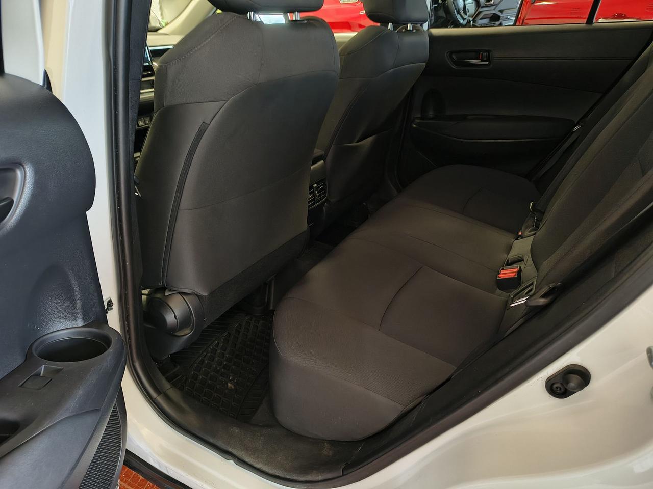 2024 Toyota Corolla Cross LE Photo0