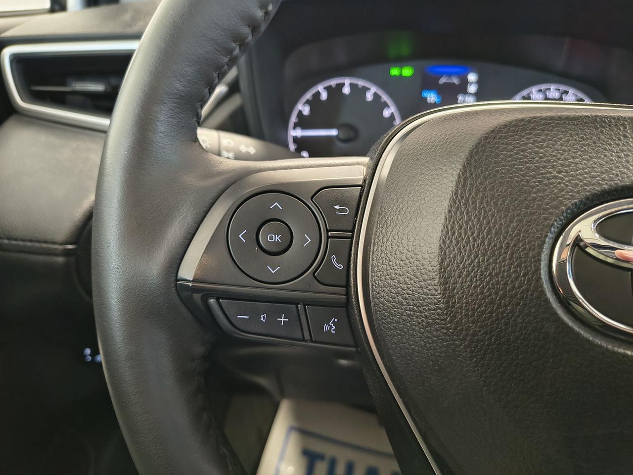 2024 Toyota Corolla Cross LE Photo0