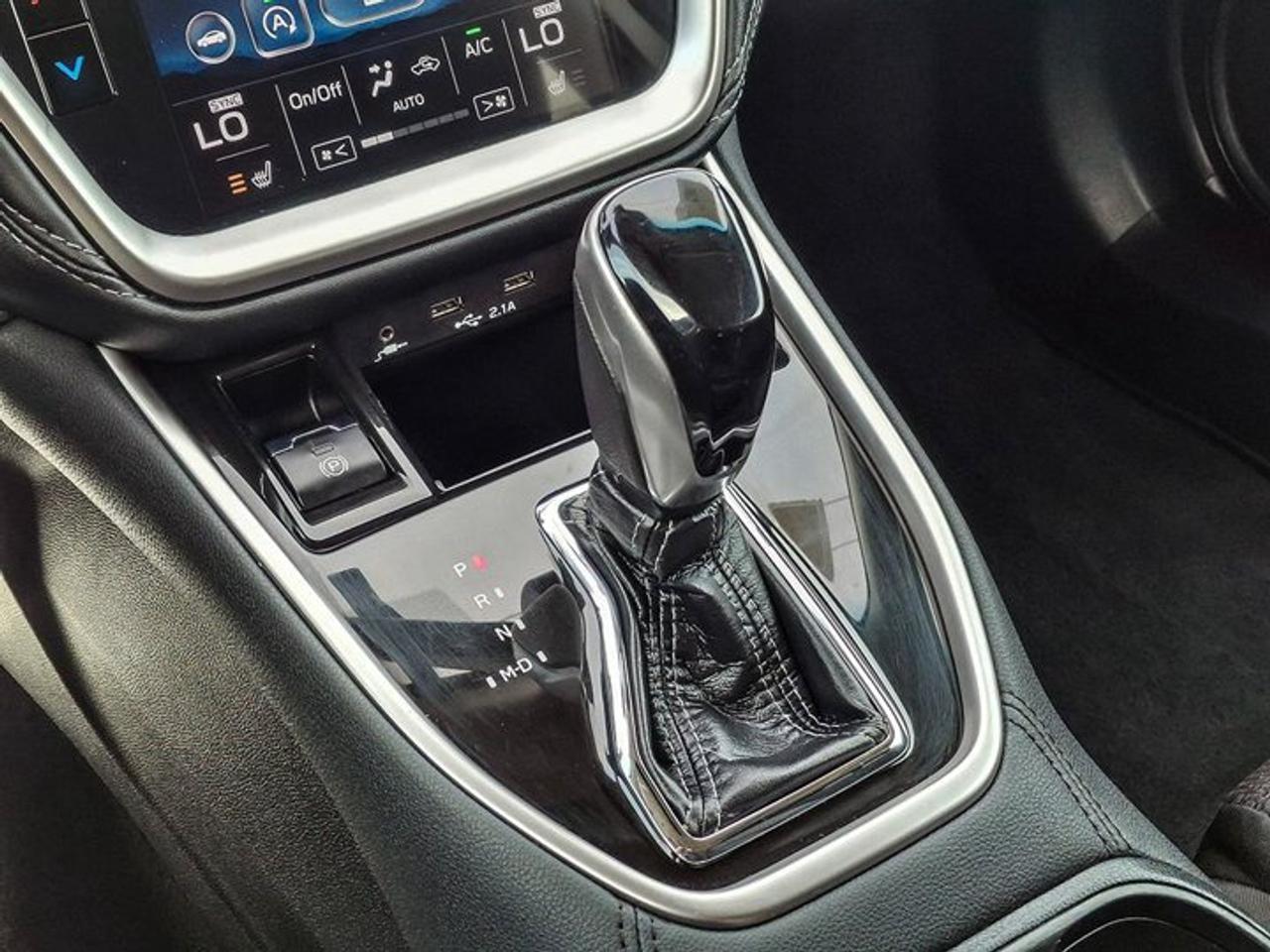 2022 Subaru Outback Touring AWD | Heated Seats | Sunroof | Carplay + Android Auto | Eyesight | Blind Spot Monitor & More Photo