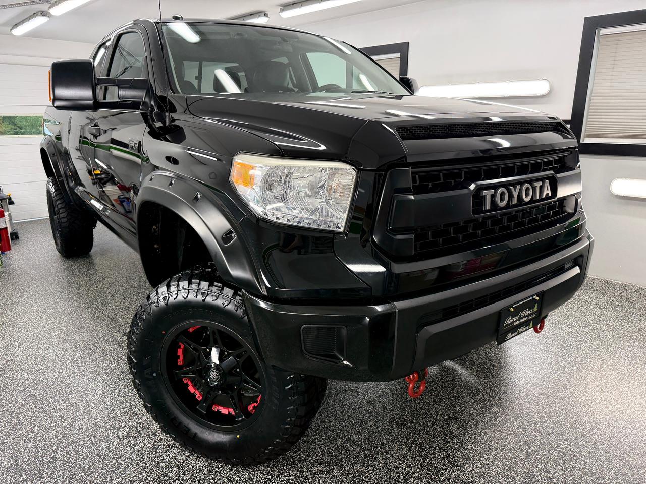 Black 2015 Toyota Tundra Pickup Truck Four-Wheel Drive Automatic