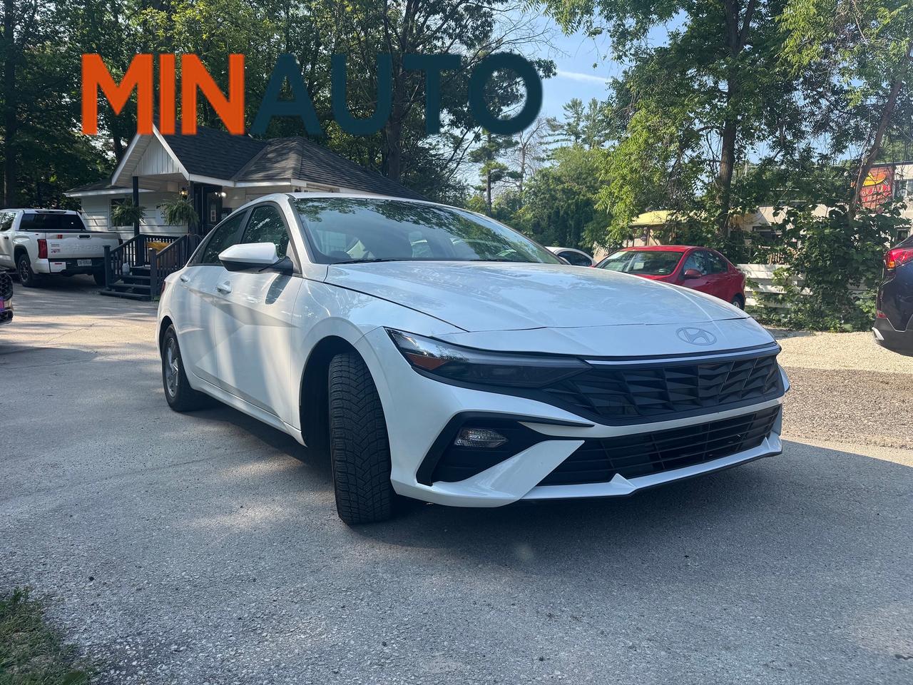 2025 Hyundai Elantra Essential - Photo #1