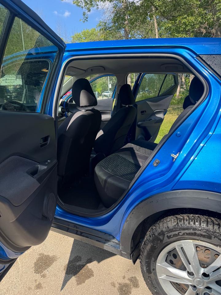 2021 Nissan Kicks S Photo