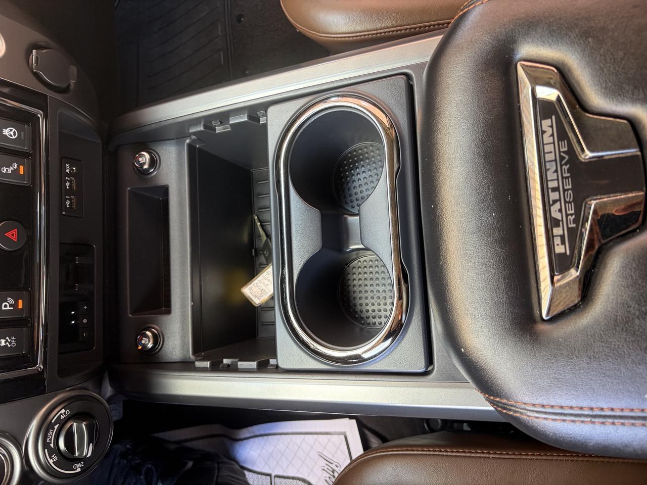 2019 Nissan Titan Platinum Photo