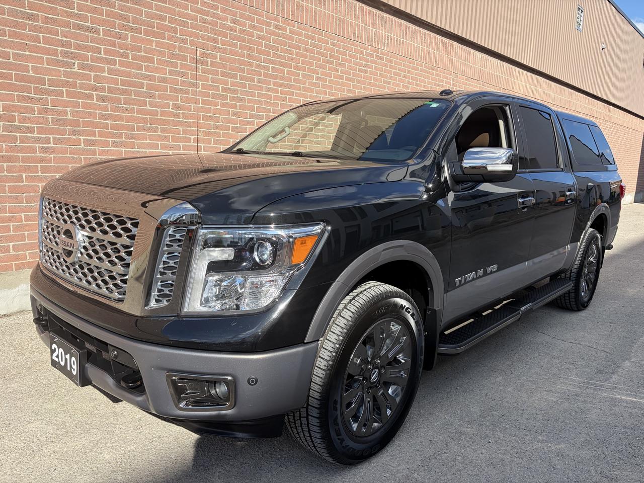 2019 Nissan Titan Platinum Photo