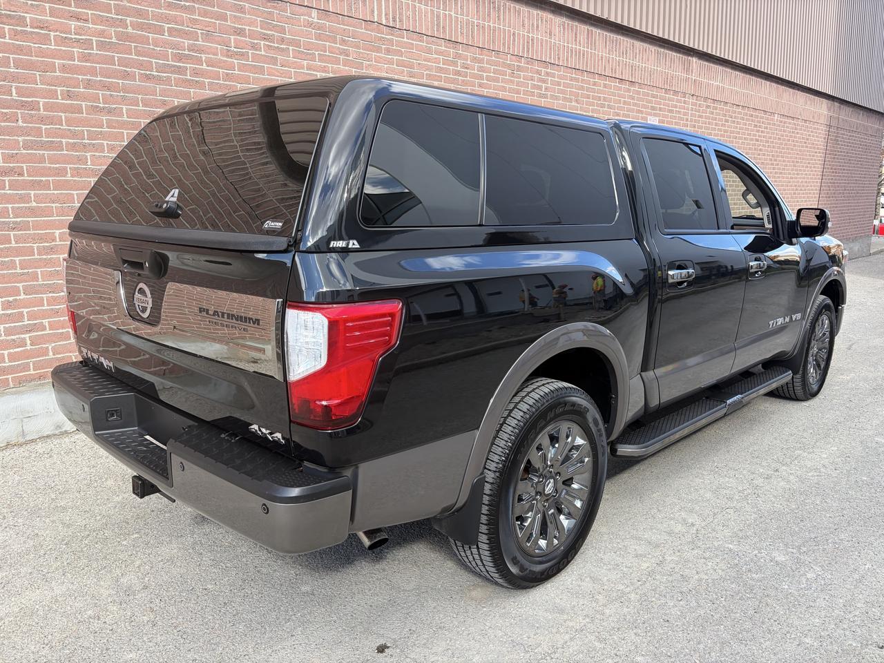 2019 Nissan Titan Platinum Photo